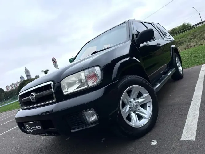 Nissan Pathfinder SE Luxo 3.5 V6 24V 243cv 2004