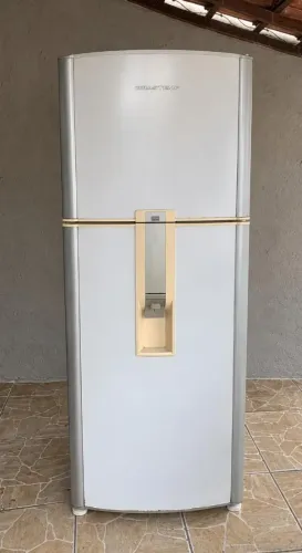 Geladeira Brastemp 409L
