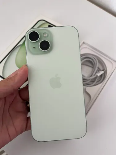 iPhone 15