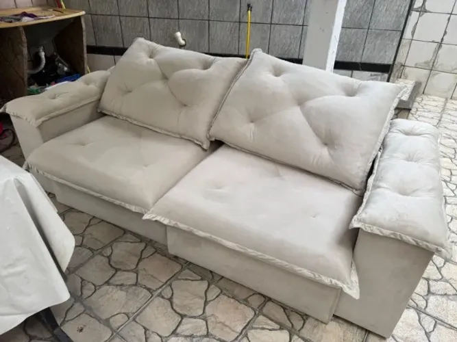 VENDO SOFÁ SEMI NOVO