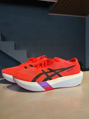 Tênis Asics Metaspeed Sky Tokyo - 9/10