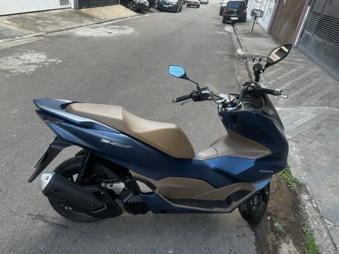 HONDA PCX 160 DLX 2024 - ÚNICO DONO