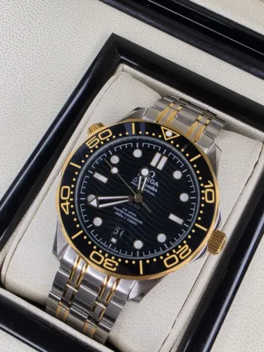 RELOGIO Omega Seamaster Prata/Dourado Automatico Aço 904l LINHA AAA+ EM 10X SEM JUROS