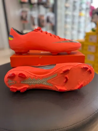 Chuteira Nike Mercurial