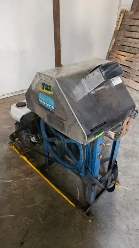 Engenho de cana à gasolina