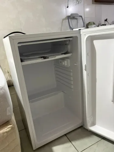 Frigobar 122L Com Pouco Uso 220V