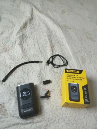 Compressor digital portátil com led novo, foi usado uma única vez pra testar 