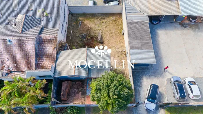 Terreno à venda no Áhu, Curitiba/ Mocellin Imóveis
