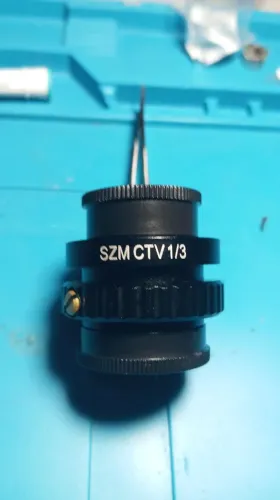 Adaptador de Câmera SZM CTV 1/3 para microscópios trinoculares.