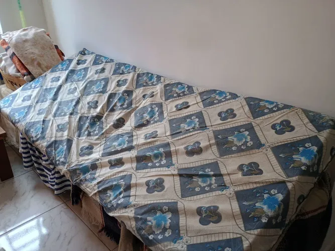 Vendo colchão de solteiro