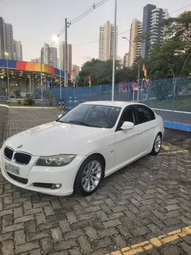 BMW 320I A 2012