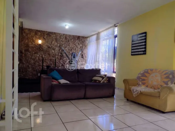 Casa à venda Rua Horizontina, Cavalhada - Porto Alegre