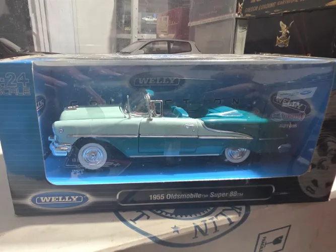 Miniatura 1:24 oldsmibile 1955 super 88 rara