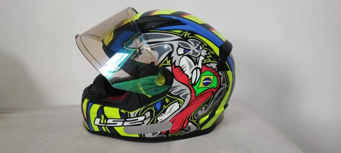Capacete LS2