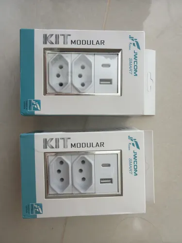 Tomada Usb Carregador Universal Dupla Bivolt Parede Branca Acabamento Premium