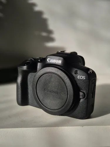CANON R100 + 18+45mm