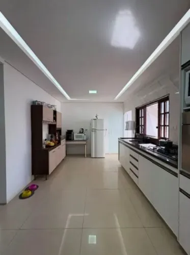 Sobrado com 4 dormitórios à venda, 210 m² por R$ 745.000 - Jardim Santa Júlia - São José d