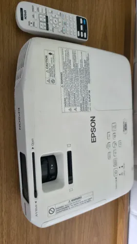 Projetor Epson PowerLite W28+ HD 3000 Lúmens HDMI/Wi-Fi - Excelente Estado