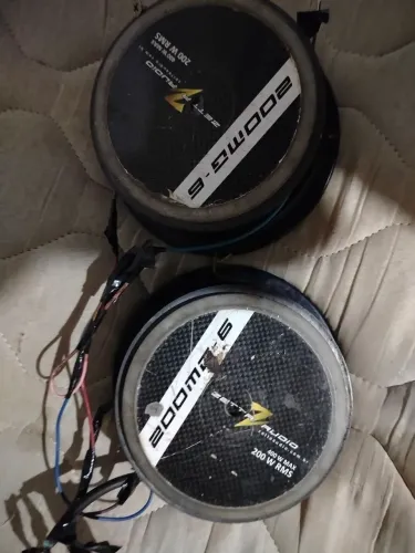 Par de autofalete zeta. .6 polegadas . 200rms