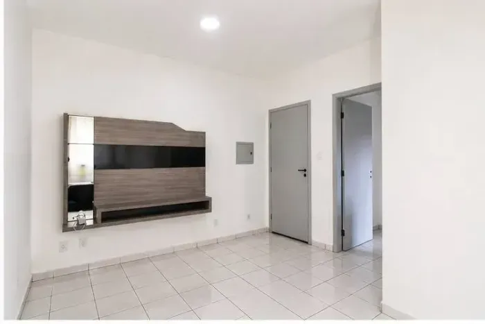 Apartamento para venda tem 55 metros quadrados com 2 quartos em Vila Lucy - Sorocaba - SP