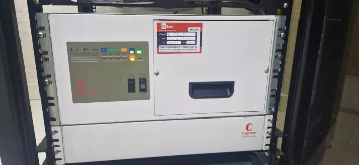 Nobreak Engetron 3KVA + Banco de Baterias
