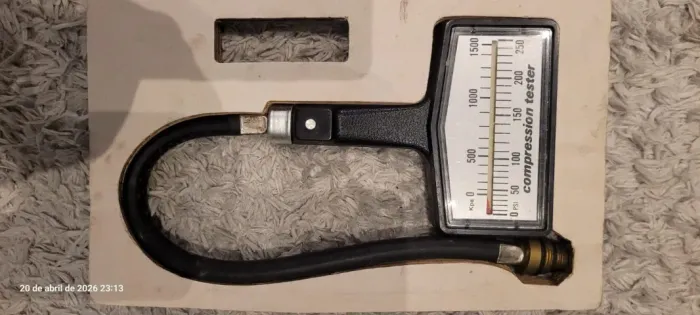 HAWK DELUXE COMPRESSION TESTER MODELO 716-25-1051-4