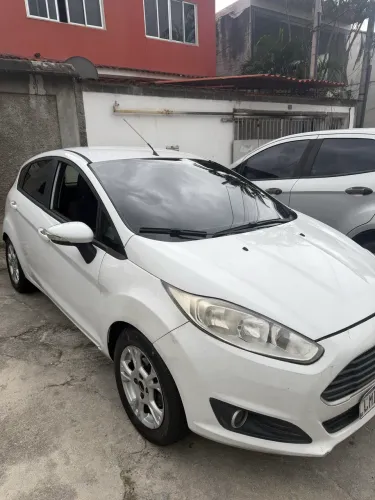 Ford Fiesta 1.6 16V Flex Mec. 5P 2015