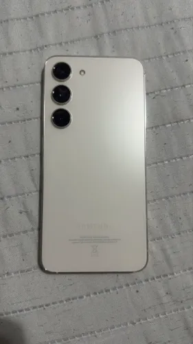 Samsung s23 iPhone 14 Pro 