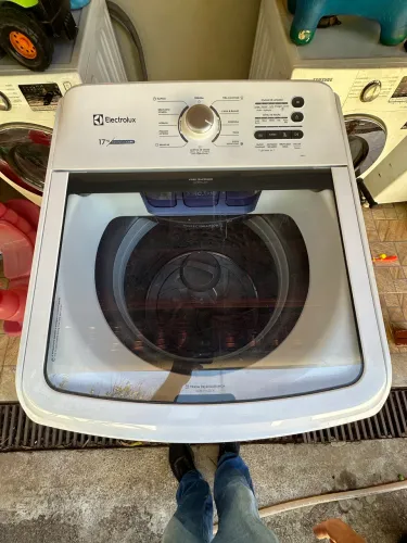 Máquina de lavar roupas Eletrolux 17kg