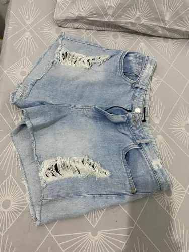 Short jeans