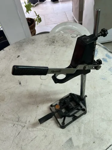 Suporte máquina de furar