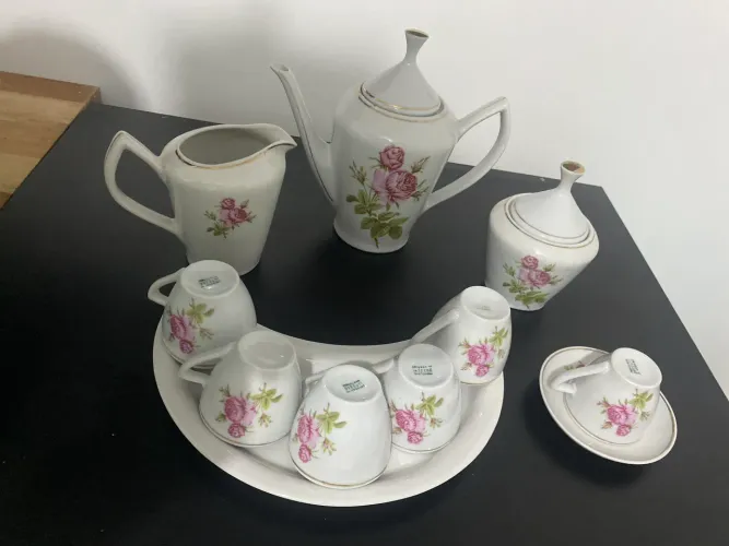 Peças em Porcelana Pozzani