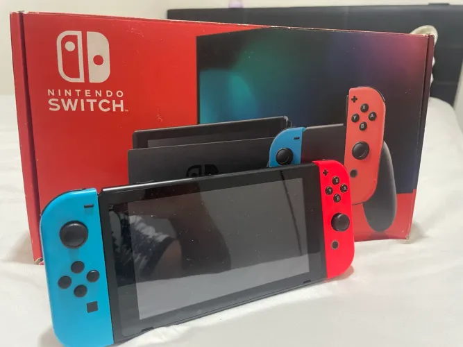 Nitendo switch v2 desbloqueado impecável na caixa