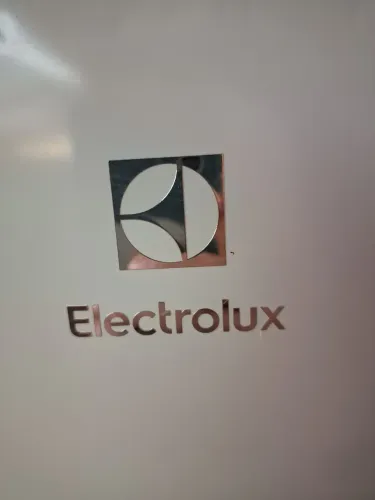 Frigobar Electrolux