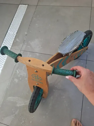 Bicicleta de equilíbrio em madeira Scoop
