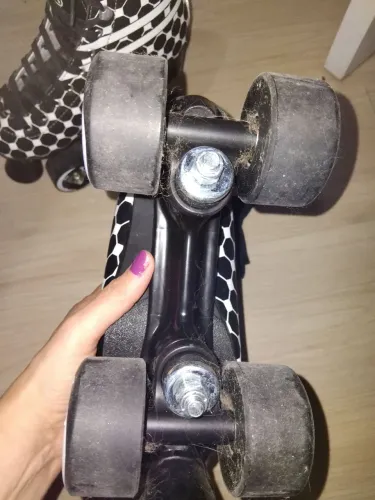 Patins, n.36 traxart quadriculado. Só 250,00.