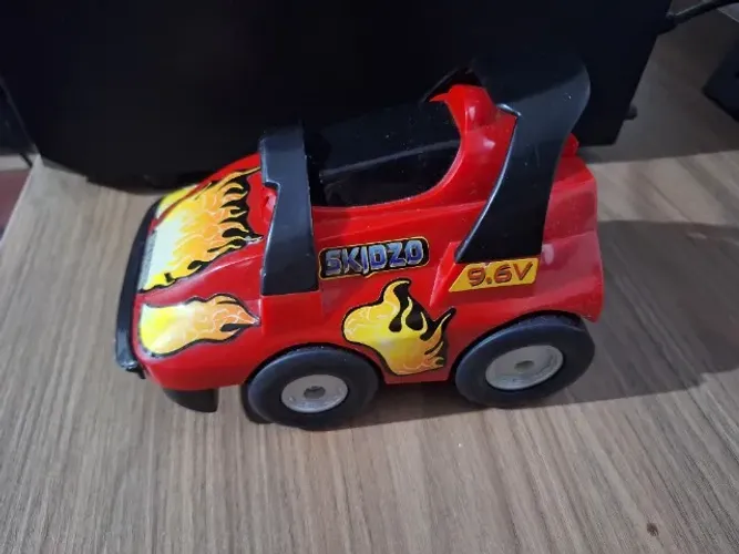 Carrinho de brinquedo