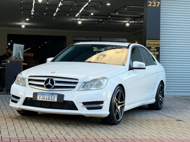 Mercedes-Benz C-180 CGI Sport 1.6 TB 16V 156cv Aut. 2013