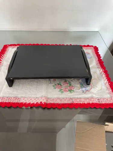 SUPORTE DE MADEIRA PARA COMPUTADOR - PRETO