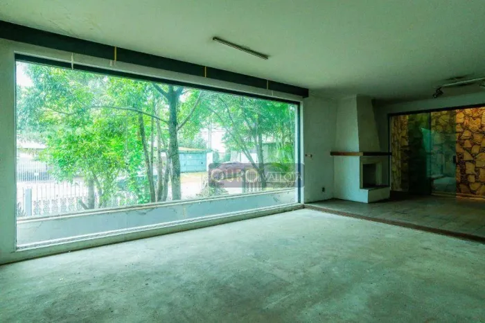 Sobrado com 575m²