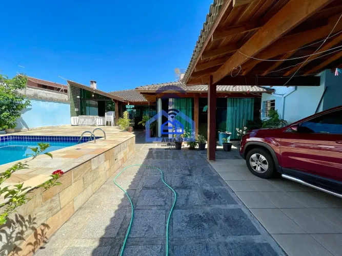 Casa à venda, Prainha em Caraguatatuba.