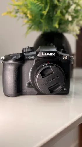 Panasonic Lumix GH5