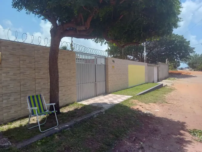Alugo essa casa em muriu bem próximo a praia Dezembro Janeiro e Fevereiro  7500 