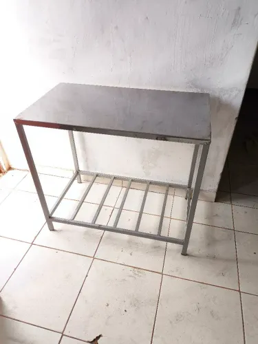 MESAS DE INOX