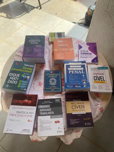 Vendo livros usados em ótimo estado