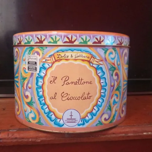Lata panetone dolce Gabbana série limitada