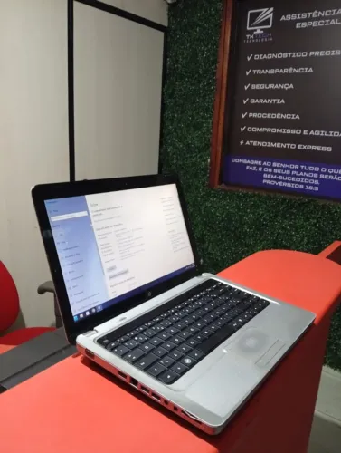 Notebook Hp G42 Core i3 4GB de RAM HD de 1TB Windows 10 Pacote Office