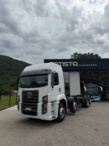 Vw 30-330 V-tronic 8x2 2022 - Chassi de 8.40