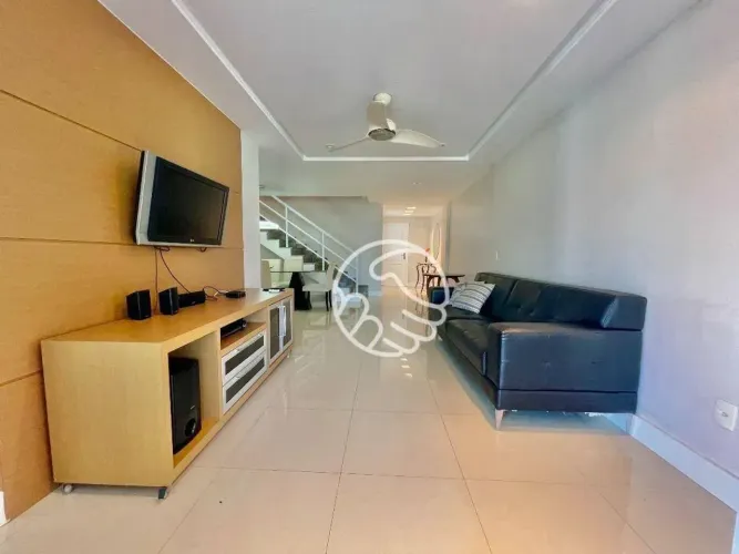 Cobertura para alugar, 260 m² por R$ 7.383,33/mês - Centro - Guarapari/ES