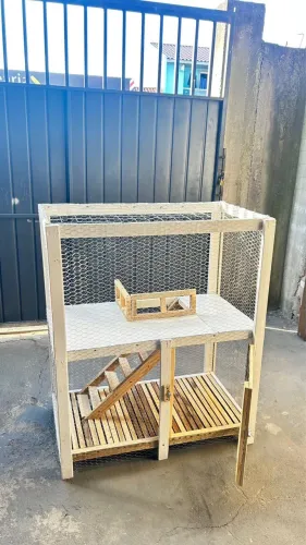 Casinha/ Viveiro para Coelhos e Pequenos Roedores 